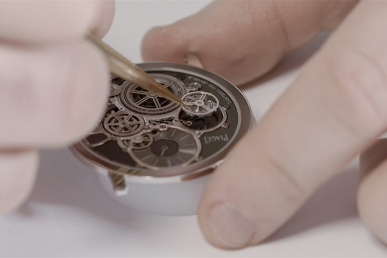 Piaget Altiplano Ultimate Concept - thinnest mechanical watch in the world 2mm